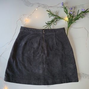 graphite gray mini skirt ✨